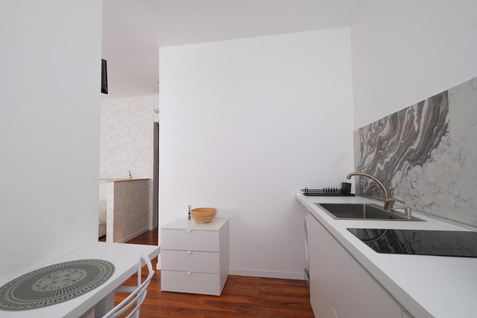 The Apulian Loft II Bari - Via Celentano Διαμέρισμα Εξωτερικό φωτογραφία